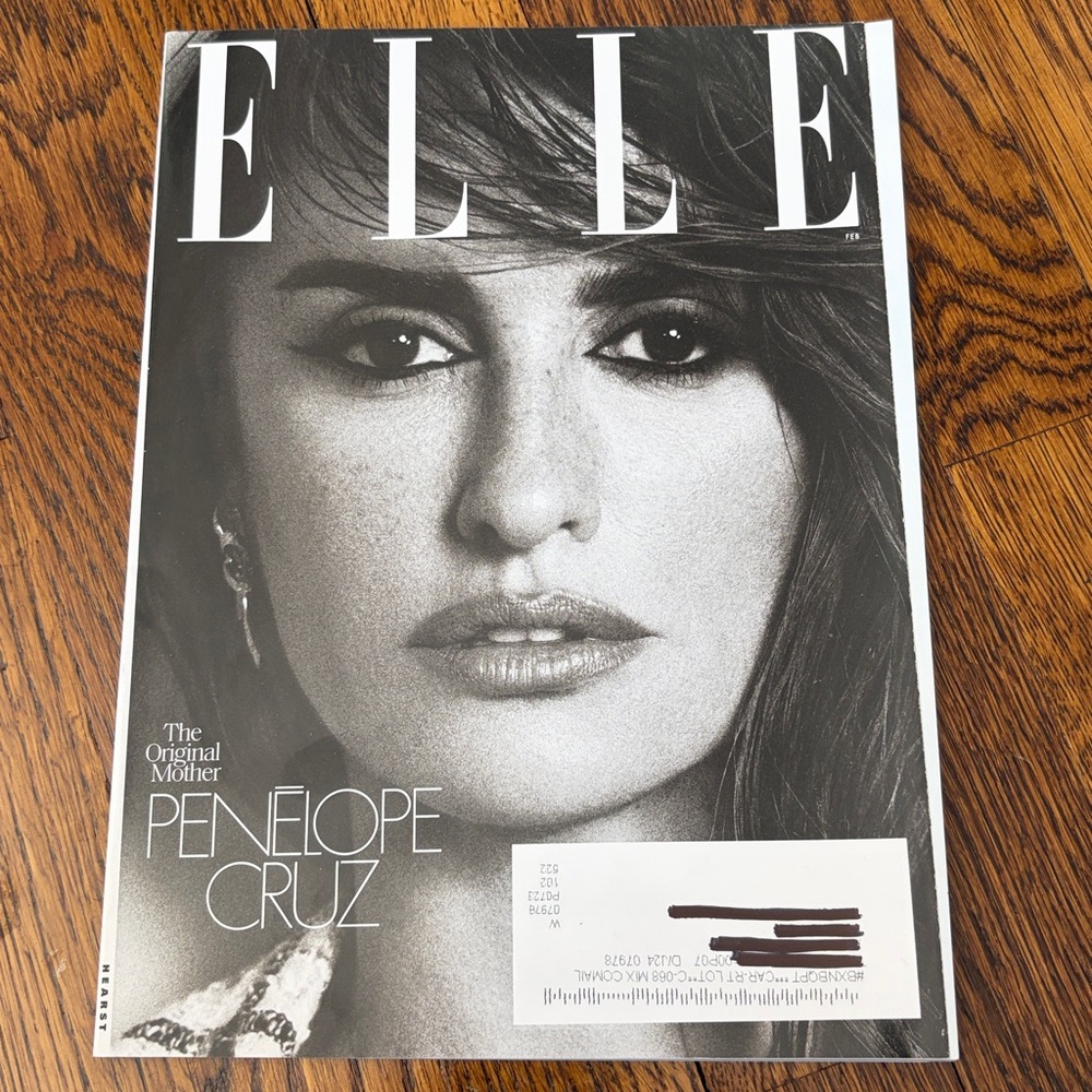 Elle Magazine - February 2024 - Penelope Cruz - Never Read!!   fashion magazines